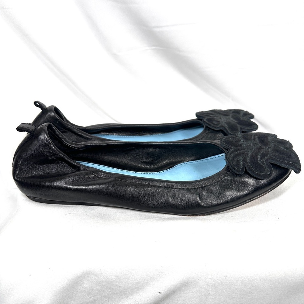 Lanvin Black Ballet Flats with Flower Appliqué - Picture 4 of 13